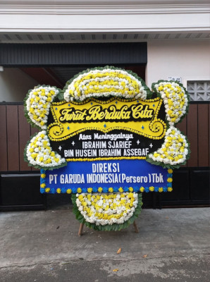 Papan Bunga Duka di Ranah Pesisir